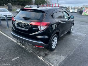 2015 HONDA VEZEL HYBRID AUTOMATIC FRESH NCT - Image 4