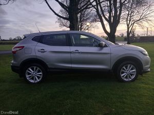 Nissan Qashqai diesel ( NCT and TAX ) ! - Image 4