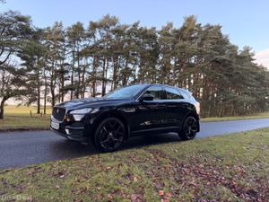 Jaguar F-Pace  Chequered 180BHP Diesel - Image 3