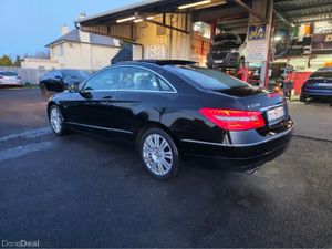 Mercedes-Benz E-Class 220 CDI BLUE EFFICIENCY AVAN - Image 4