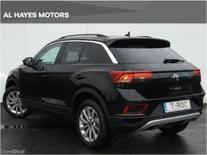 Volkswagen T-Roc **ONLY 68 KMS**LOADED WITH EXTRAS - Image 3