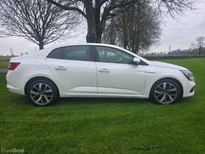 Renault Megane diesel ( NCT and TAX ) - Image 3