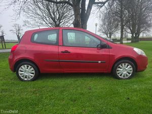 Renault Clio 1.1 petrol - Image 3