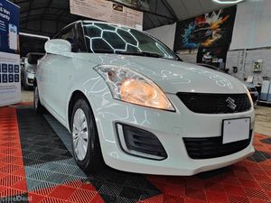 2016 Suzuki Swift 1.2 Petrol Automatic - Image 3
