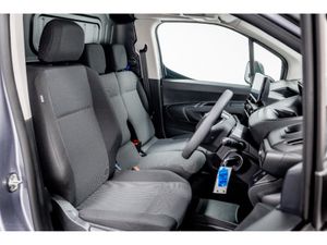 Peugeot Partner Pro Plus 1.5 Diesel 100HP 650Kg L1 - Image 3