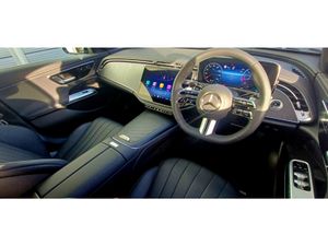 Mercedes-Benz E-Class E220D AMG LINE PLUS - Image 4