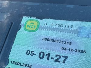 Volkswagen Passat 2015 manual 2.0 - Image 4