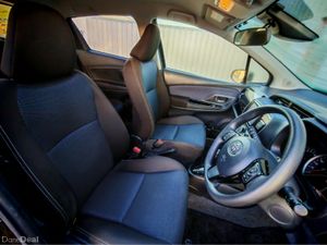 TOYOTA YARIS AUTO - Image 4