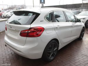 225XE PLUG IN HYBRID SE LUXURY EDITION 5DR ESTATE - Image 4