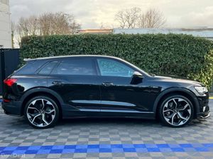 Audi e-tron 50 QUATTRO RS-PERFORMANCE // BLACK STY - Image 2