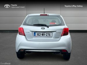 Toyota Yaris HYBRID LUXURY MC 4DR AUTO - Image 4