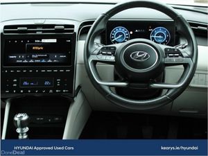 Hyundai Tucson 2WD Executive Plus w 2 Tone Roof - Image 4