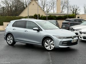 252 VW GOLF STYLE 2.0TDI 150BHP AUTOMATIC - Image 2