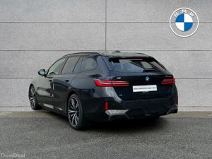 BMW i5 eDrive40 M Sport Pro Touring - Image 3