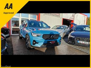 Volvo XC40 2023 T4 PLUS Petrol/Plug In Hybird - Image 4