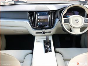 Volvo XC60 T6 350bhp AWD PHEV Inscription Expressi - Image 2