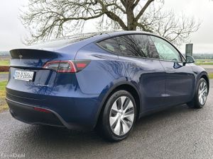 Tesla Model Y 2023 Long Range AWD - Image 4