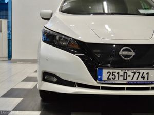 Nissan Leaf Leaf SV Premium 40 kWh - Image 3