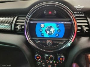 Mini Cooper 5-Door Cooper S Sport - Image 4