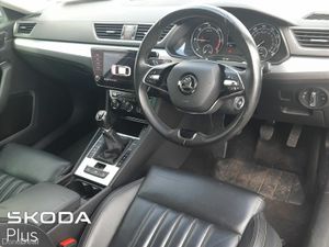 Skoda Superb **FULL BLACK LEATHER** 2.0TDI 150HP M - Image 4