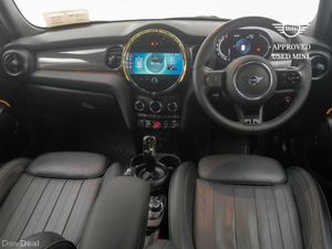 Mini Cooper 5-Door Cooper Exclusive - Image 4