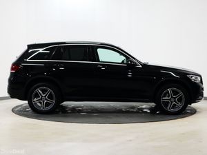 *3* 2021 Mercedes-Benz GLC 2.0 AMG LINE 4MATIC - Image 3