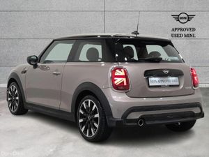 Mini Cooper 3-Door Cooper Exclusive - Image 2