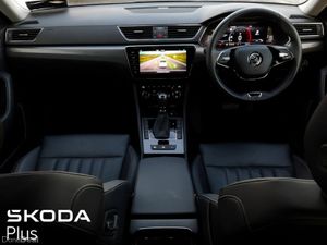 Skoda Superb **TINY MILEAGE**STYLE -- AUTOMATIC - Image 2