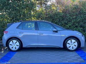 Volkswagen ID.3 LIFE 58KWH // HEATED SEATS // ADAP - Image 2