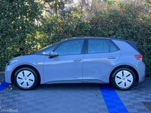 Volkswagen ID.3 LIFE 58KWH // HEATED SEATS // ADAP - Image 3