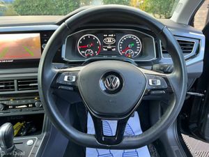 Volkswagen Polo COMFORTLINE 1.0 TSI // LOW MILEAGE - Image 4