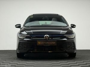 Volkswagen Golf GTE 1.5 PHEV 272HP DSG *PAN ROOF* - Image 2