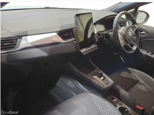 Renault Captur techno full hybrid E-Tech 160 Auto - Image 4