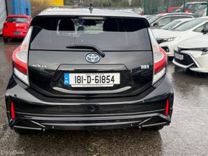 2018 Toyota Aqua Hybrid Auto/G Sports  Leather - Image 4