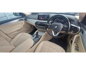 BMW 5-Series D G30 SE  AUTO **SUNROOF** - Image 4