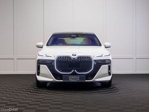 2025 BMW 7-Series X-Drive 750e M-Sport - Image 2
