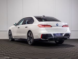 2025 BMW 7-Series X-Drive 750e M-Sport - Image 4