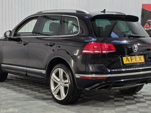 Volkswagen Touareg DIESEL ESTATE - Image 4