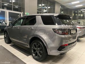 Land Rover Discovery Sport P300e SE R-Dynamic AWD - Image 4