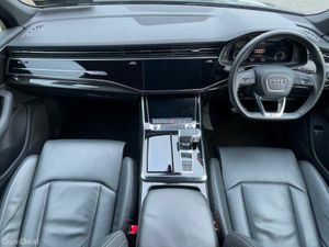 Audi Q7 55 TFSIe S-LINE PHEV FACTORY ELECTRIC TOW - Image 2