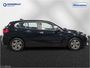 BMW 1 Series Diesel Hatchback SE - Image 4