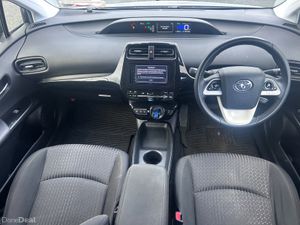 2016 TOYOTA PRIUS 1.8 PETROL HYBRID AUTO - Image 2