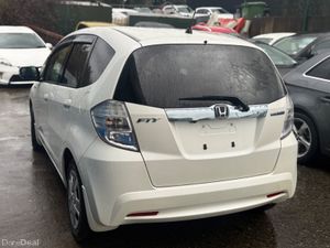 2013 Honda Fit Hybrid Automatic - Image 3