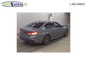 BMW 5-Series 523D M-SPORT Automatic, Reverse camer - Image 2