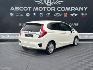Honda Fit Hybrid - Image 4