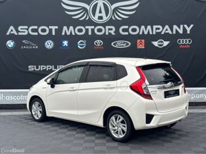 Honda Fit Hybrid - Image 2