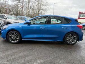 Ford Focus 1.0 PETROL ST-LINE - Image 4