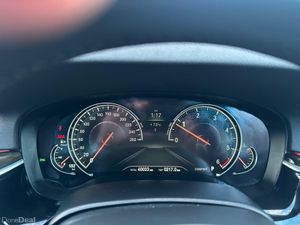 BMW 5-Series 2.0L Diesel M-SPORT Sunroof/Electric - Image 4