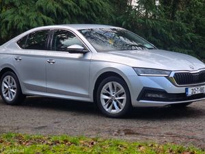 2021 Skoda Octavia 2.0 TDI 150BHP AMBITION - Image 2