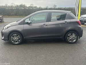 Toyota Yaris YARIS - Image 4
